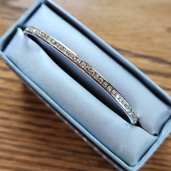 Silver purse, white saphire bracelet, silver bangle, amethyst necklace set - Picture 6 of 16